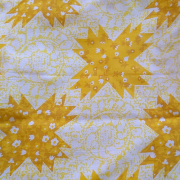 Vintage yellow farmhouse bedding set full - Picture 2 of 2